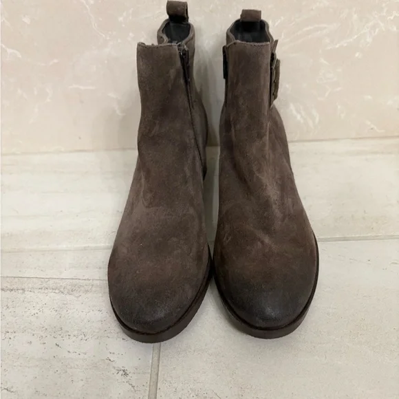 Clarks Chocolate Suede Ankle Booties - Picture 3 of 5